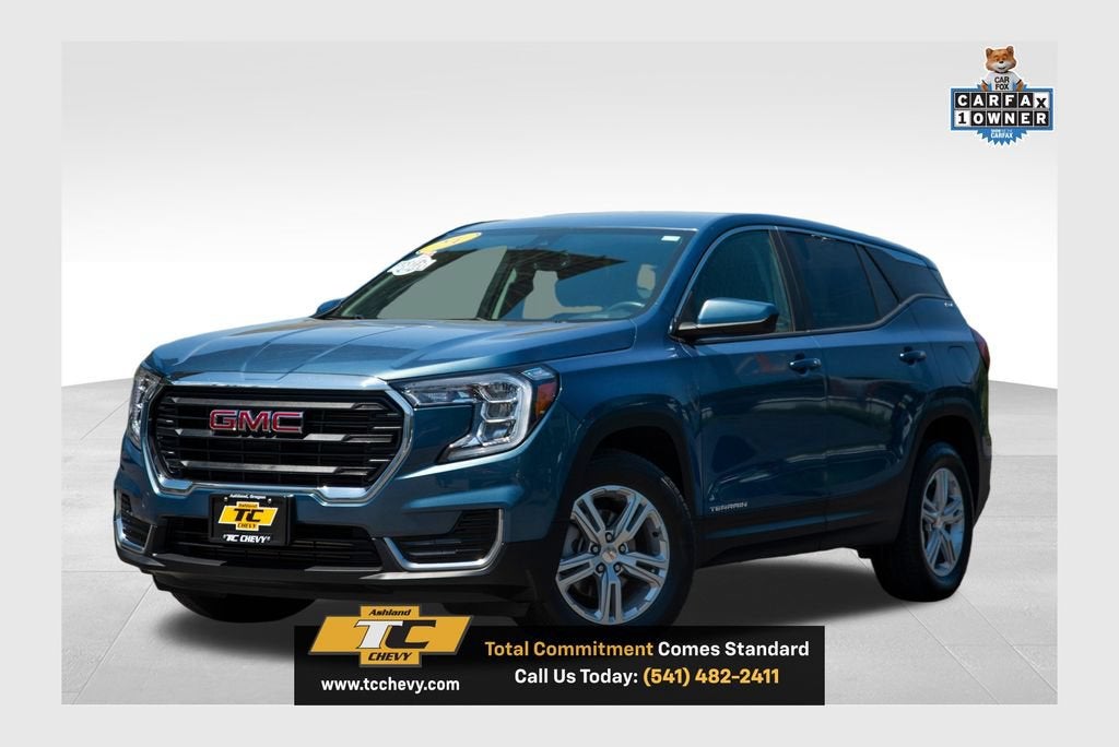 2024 GMC Terrain SLE in Downpour Metallic — front three-quarter view